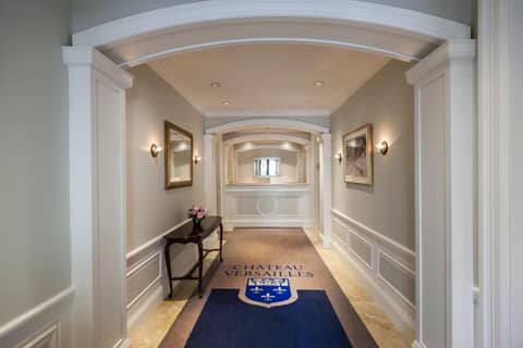 Chateau Versailles — recepcion & lobby