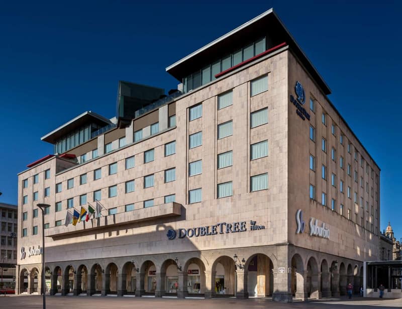 Hilton DoubleTree Guadalajara Centro Historico — building