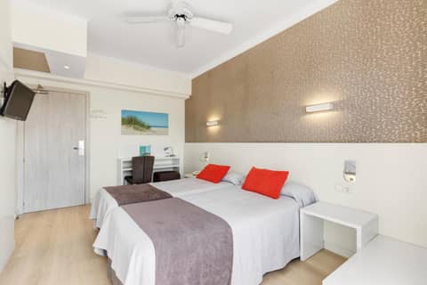 Standard Double Room — the supplier's photographs — photo 1