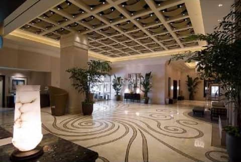 StripViewSuites at Signature — photo 2