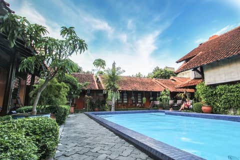 Delta Homestay — recepcion & lobby