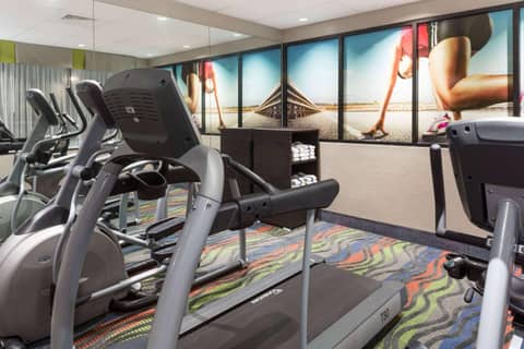 Days Inn & Suites by Wyndham Fort Myers Near JetBlue Park — photo 2