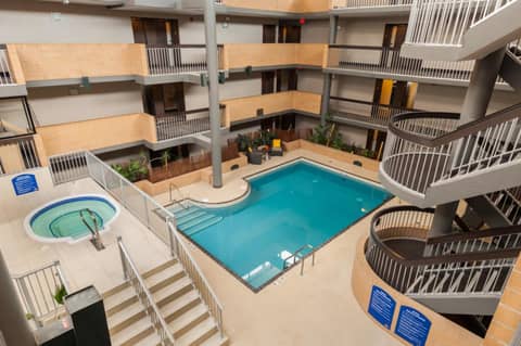 Coast Calgary University Area Hotel by APA — photo 7