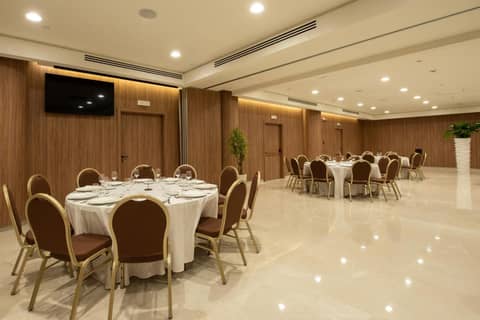 Gold Tower Lifestyle Hotel — photo 4