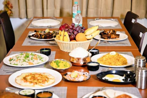 Villa Grand Hotel Near Kempegowda International Airport — photo 2