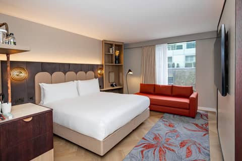 DoubleTree by Hilton Hotel London - Tower of London — hotel room