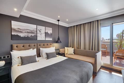Hotel Cortes Rambla — hotel room