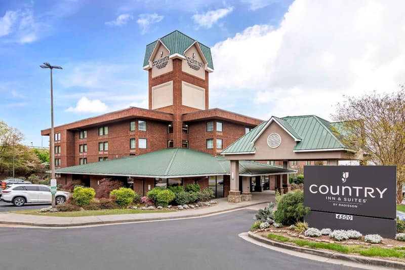 Country Inn & Suites by Radisson, Atlanta Galleria-Ballpark, GA — building