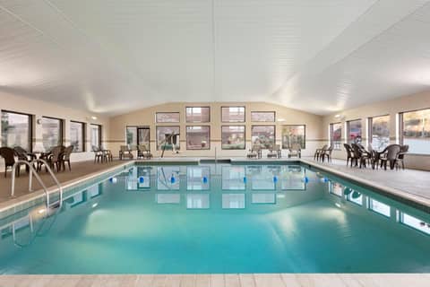 Country Inn & Suites by Radisson, Atlanta Galleria-Ballpark, GA — photo 4
