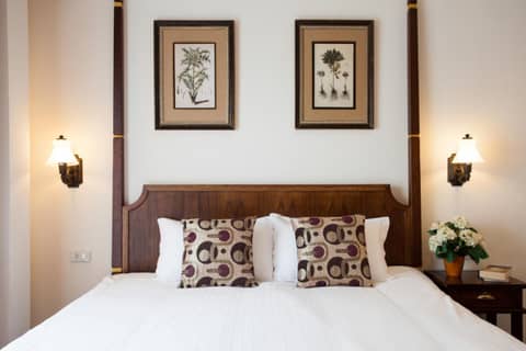 La Pillow 8 — bedroom