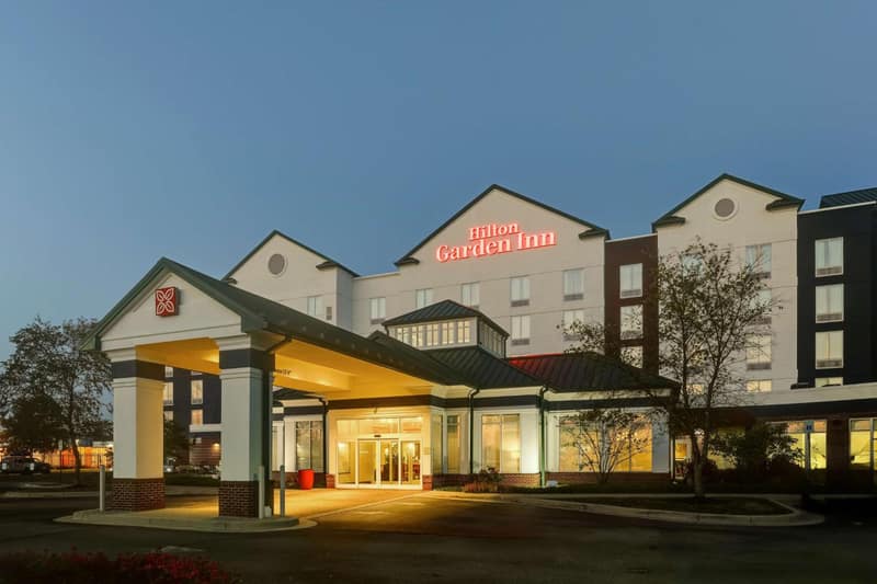 Hilton Garden Inn Indianapolis Airport — building
