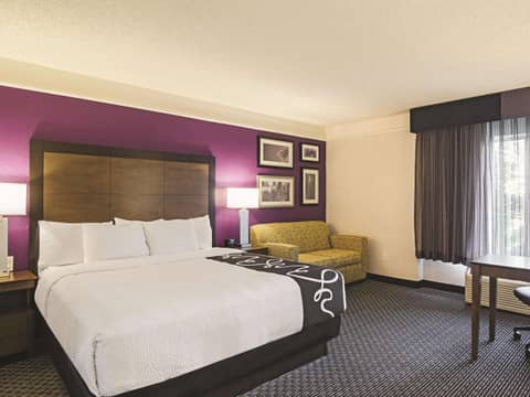 La Quinta Inn & Suites by Wyndham Denver Airport DIA — photo 3