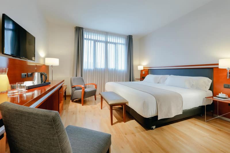 Abba Euskalduna Hotel — hotel room