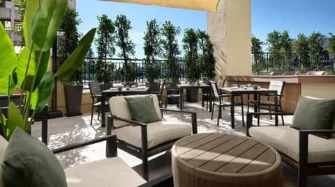 Burton House, Beverly Hills, A Tribute Portfolio Hotel — photo 4