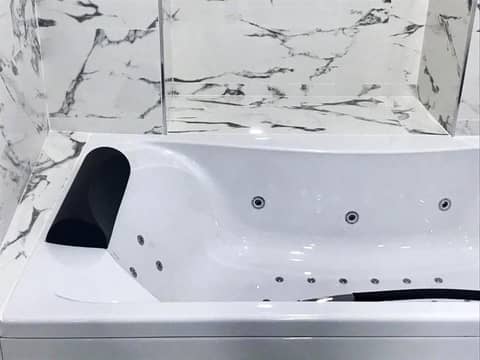 Feelathome Rivero Apartments — bathroom