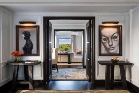 The Ritz-Carlton New York, Central Park — hotel reception
