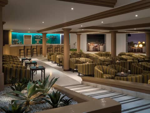 SOL by Meliá Sun Beach Apartamentos — lounge