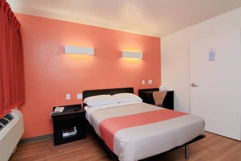 Motel 6 Old town Scottsdale Fashion Square — photo 9