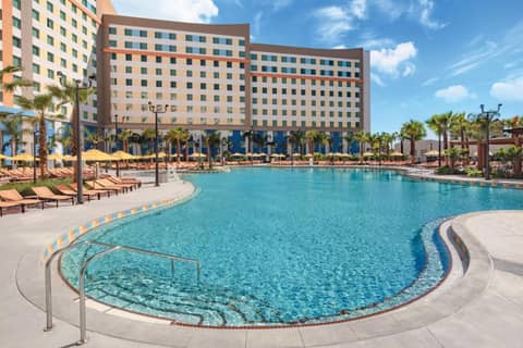 Universal’s Endless Summer Resort – Dockside Inn and Suites — photo 9