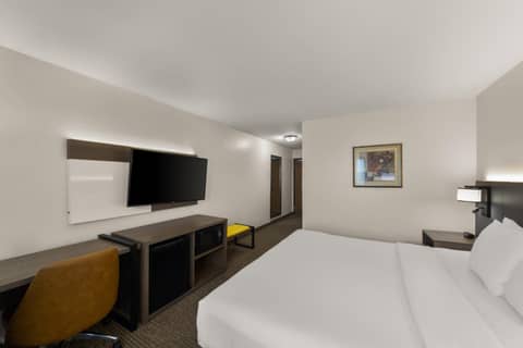 Comfort Inn & Suites Austin North Loop — photo 4