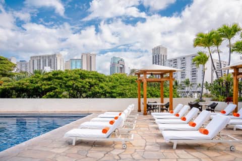 Luana Waikiki Hotel & Suites — photo 4