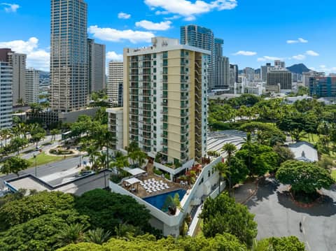 Luana Waikiki Hotel & Suites — photo 9