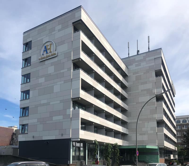 Apartment-Hotel Hamburg Mitte — building