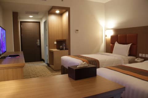 Cavinton Hotel Malioboro Yogyakarta — photo 4