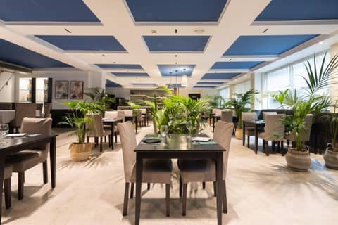 Hotel Colon Rambla — dining