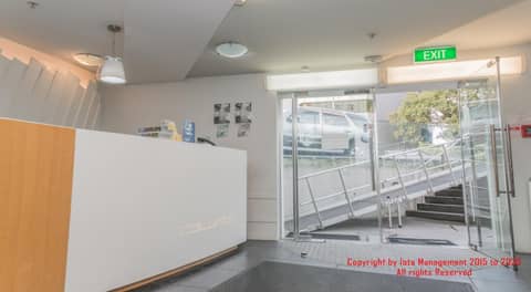 Columbia Apartments — photo 9