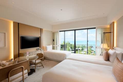Halekulani Okinawa — hotel room