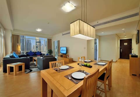 Oaks Liwa Heights Suites — hotel room