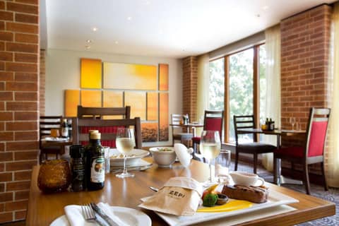SunSquare Cape Town Gardens — dining