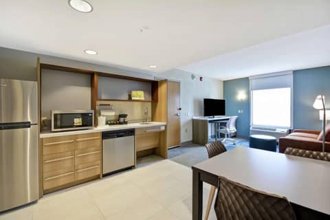Home2 Suites By Hilton Portland Airport — photo 2