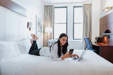 Club Quarters Hotel Wacker at Michigan, Chicago — human