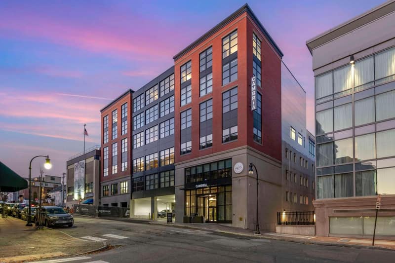 Cambria Hotel Portland Downtown Old Port — building