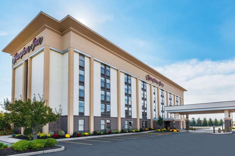 Hampton Inn Buffalo-Airport Galleria Mall — building