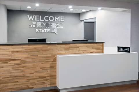 Hampton Inn Buffalo-Airport Galleria Mall — photo 7