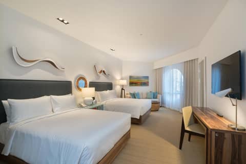 Hyatt Centric Waikiki Beach — photo 2
