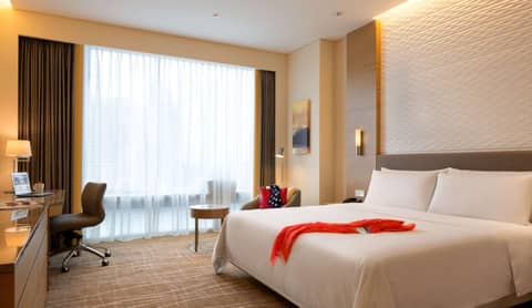 JEN Singapore Orchardgateway by Shangri-La — hotel room