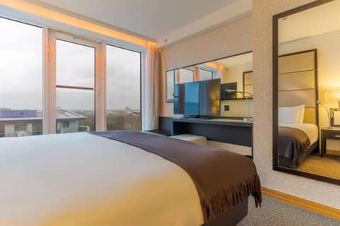 Pestana Chelsea Bridge Hotel & SPA — hotel room