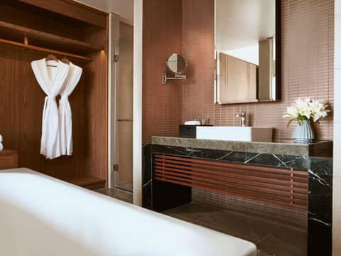 Mövenpick Villas & Residences Phu Quoc — bathroom