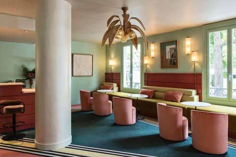 Hôtel Mercedes — lounge