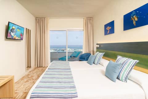 HOVIMA La Pinta Beachfront Family Hotel — photo 2