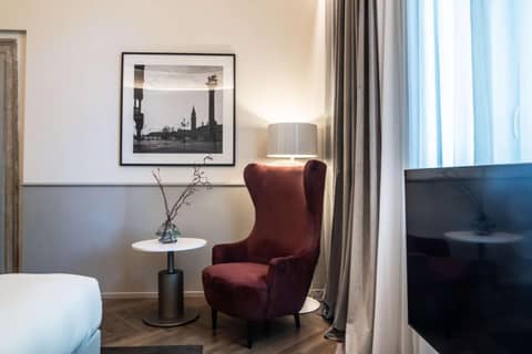 Radisson Collection Hotel Palazzo Nani Venice — hotel room