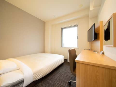 Super Hotel Sapporo Susukino — hotel room