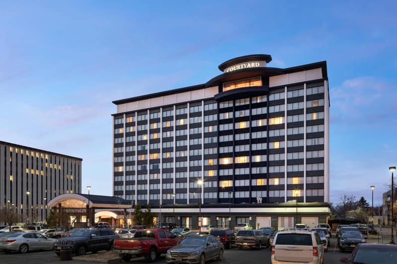 Courtyard by Marriott Denver Cherry Creek — building