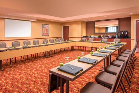 Courtyard by Marriott Denver Cherry Creek — photo 8