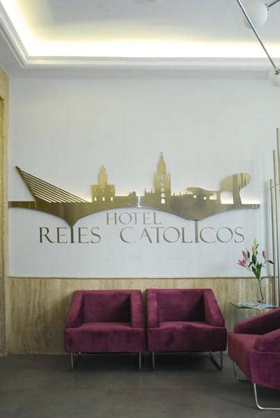 Reyes Católicos — recepcion & lobby
