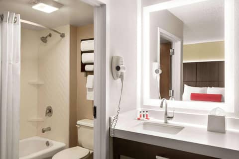 Ramada by Wyndham Suites Orlando Airport- Free Airport Shuttle — photo 6